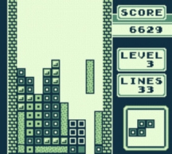 Gleich werden vier Reihen gleichzeitig verschwinden. Dieser sogenannte Tetris war im Duellmodus stets gefürchtet.